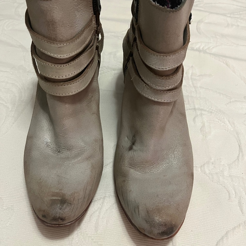 Freebird distressed boot